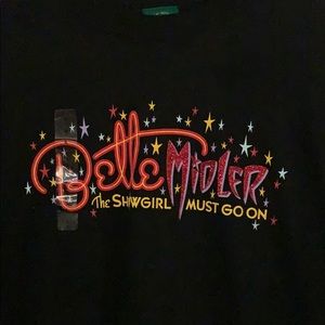 New Bette Midler The Showgirl Must Go On Shirt